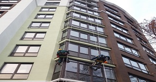 Установка крыши на балкон Отрадный цена от 1020 руб. м/2.